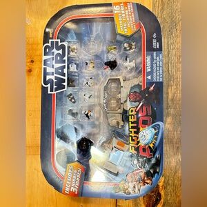 NEW un-opened Star Wars Series 1 Fighter Pods Set